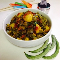 INDIAN BROAD BEANS MASALA CURRY